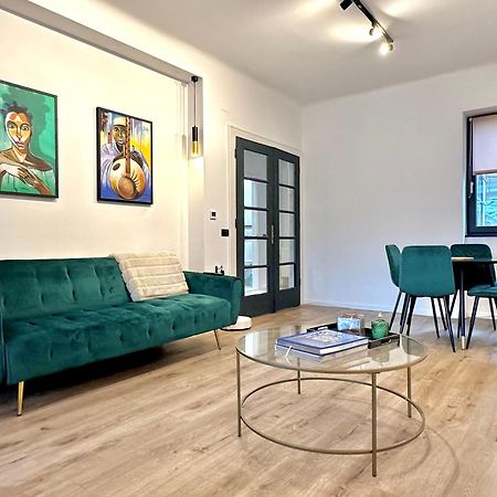 Peaceful Condo For Romantic Getaways Near Black Church - 3Min Walk 브라쇼브 외부 사진