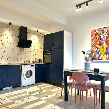 Peaceful Condo For Romantic Getaways Near Black Church - 3Min Walk 브라쇼브 외부 사진