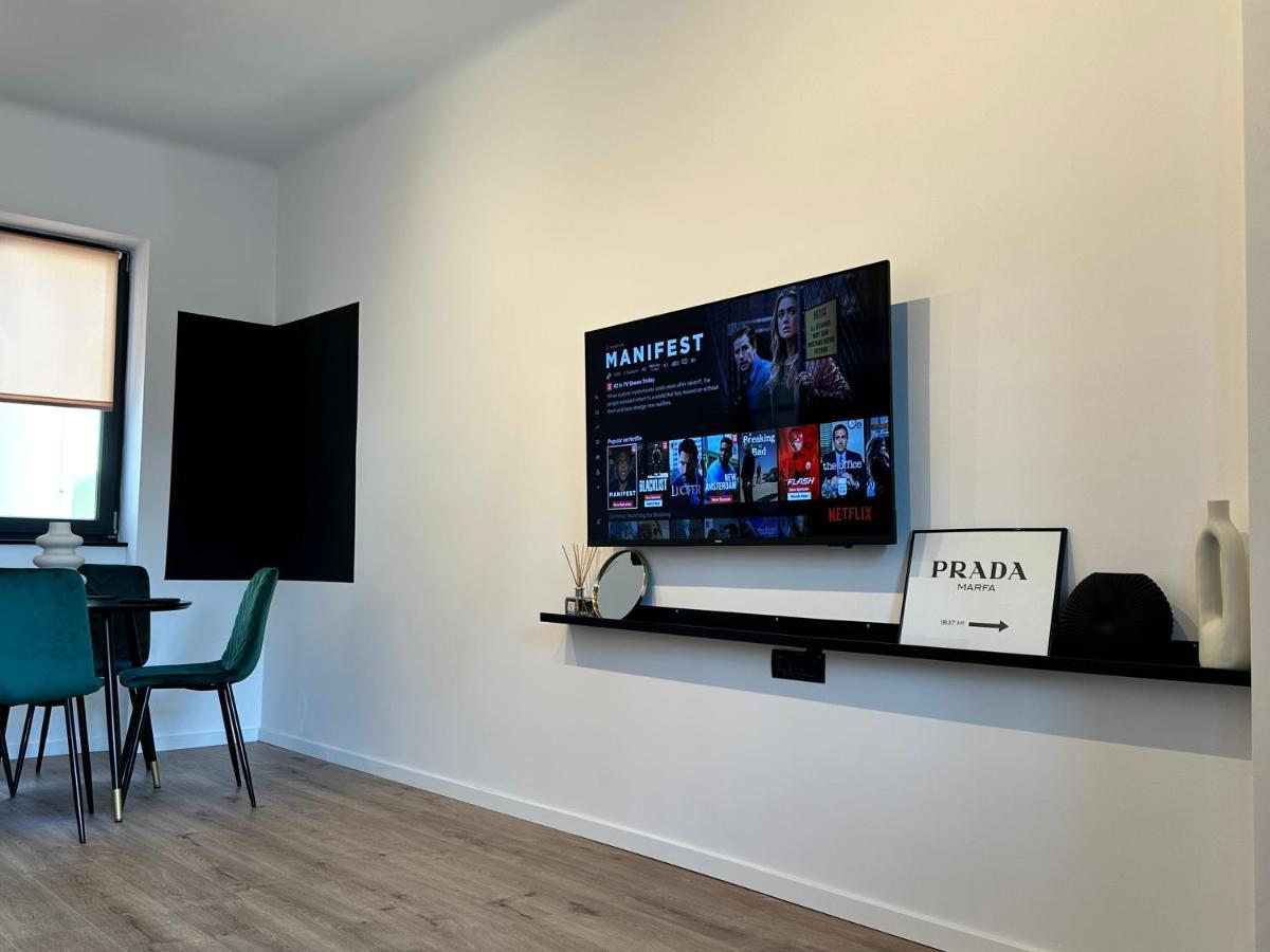 Peaceful Condo For Romantic Getaways Near Black Church - 3Min Walk 브라쇼브 외부 사진