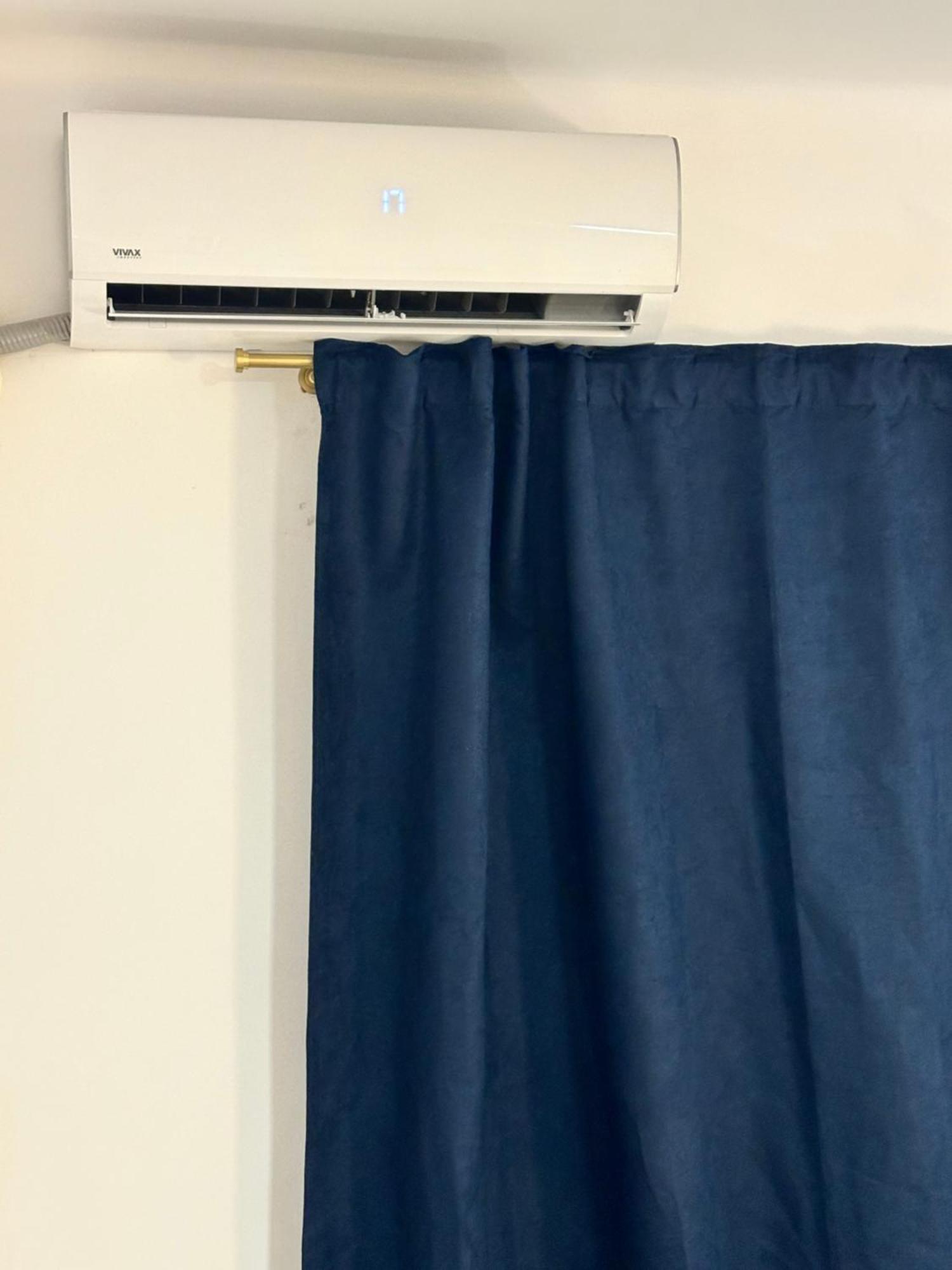 Peaceful Condo For Romantic Getaways Near Black Church - 3Min Walk 브라쇼브 외부 사진